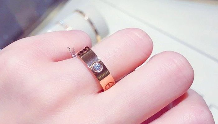 Что такое любовное кольцо Cartier? История, значение, плюсы и минусы