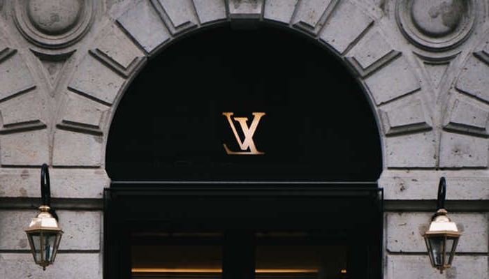 Сделано ли Louis Vuitton в Китае? (Обновление 2022 г.)