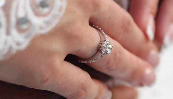 Как ухаживать за обручальным кольцом из стерлингового серебра (6 советов)