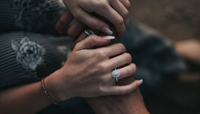 Что сказать, давая кольцо обещания (30 удивительных цитат)