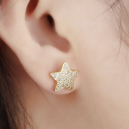Can You Wear Gold Plated Jewelry in the Shower?