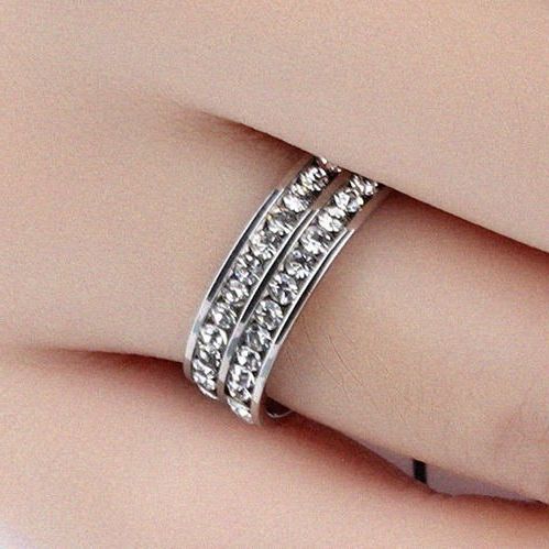 Плюсы колец из титановой стали