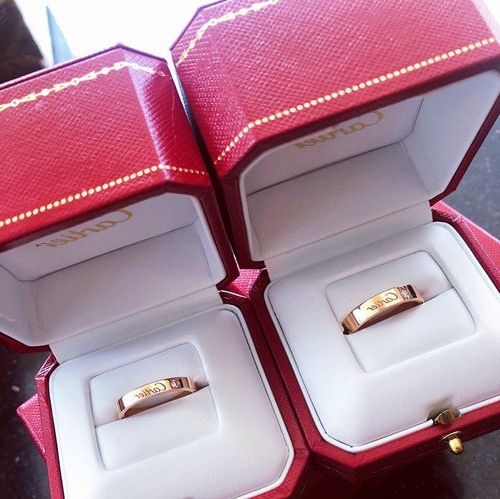 Сколько винтов на любовном кольце Real Cartier?