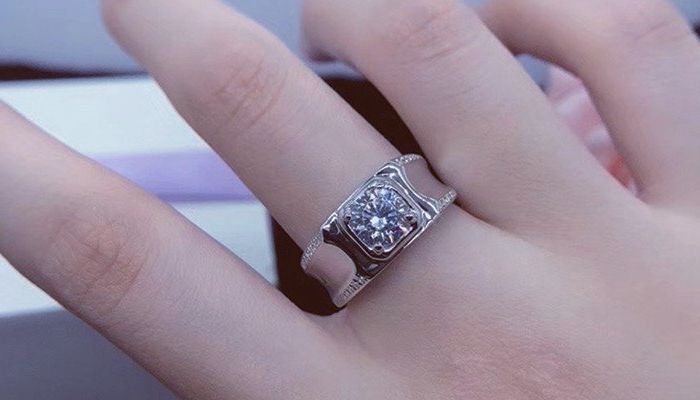 Сколько платины нужно для изготовления кольца?
