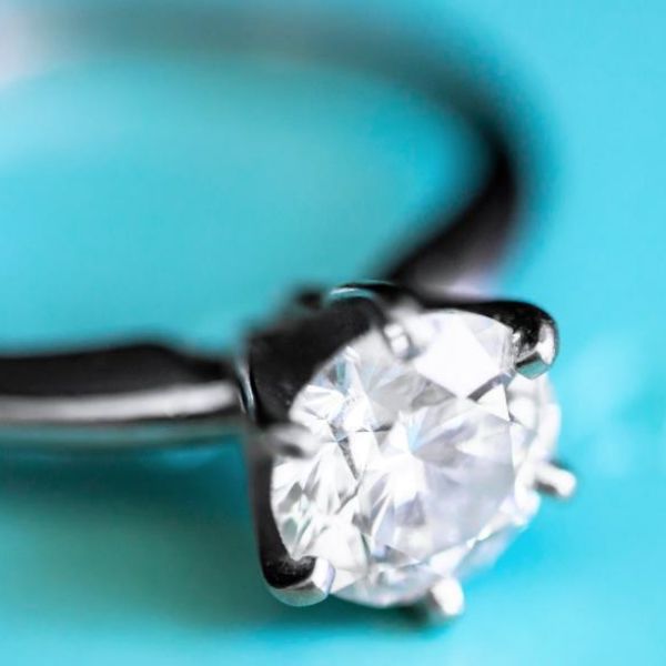 Покупка помолвочного кольца Tiffany, бывшего в употреблении или нового?