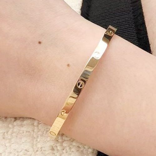 Можно ли носить браслет Cartier Love в душе? Почему ?