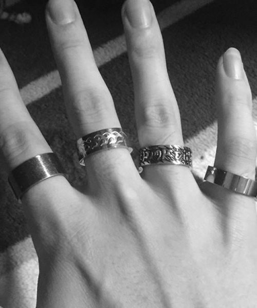 Is Second-Hand Jewelry Bad Luck?(Quick Guide)