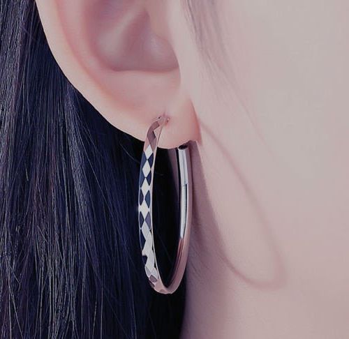What is the Hoop Earrings Psychology?(Detailed Answer)