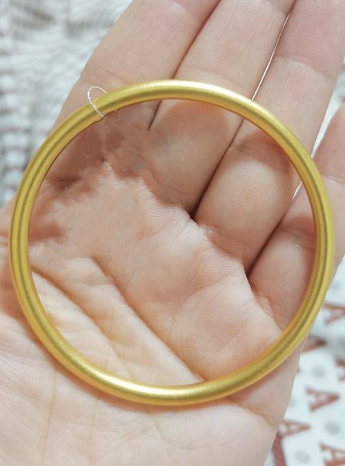 A Quick Guide on How To Tell If Gold is Real With Makeup