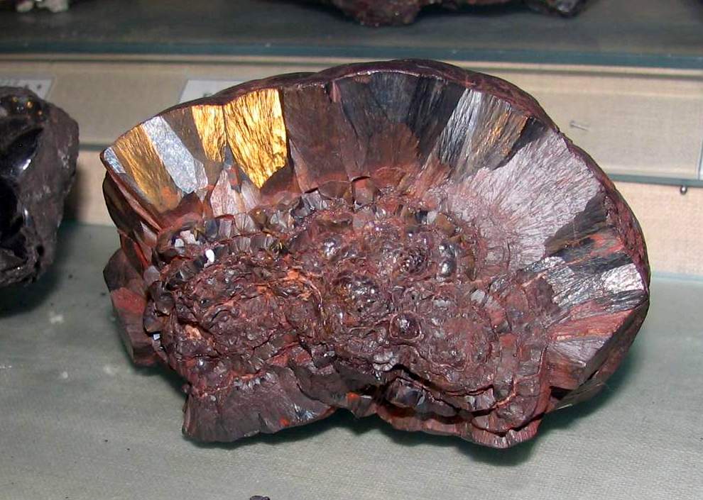 Гематит минерал