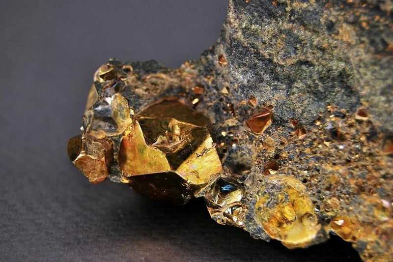 История происхождения минерала