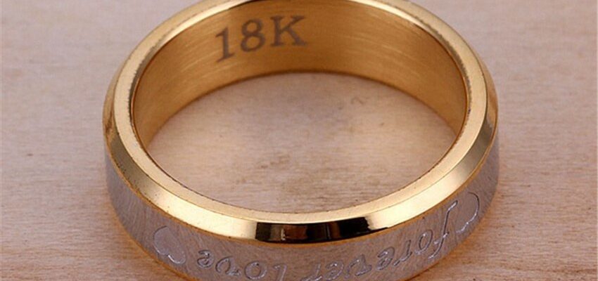 Кольцо из золота 18 карат