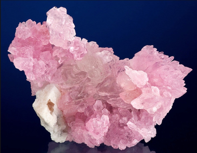 Магические и целебные свойства розовых минералов