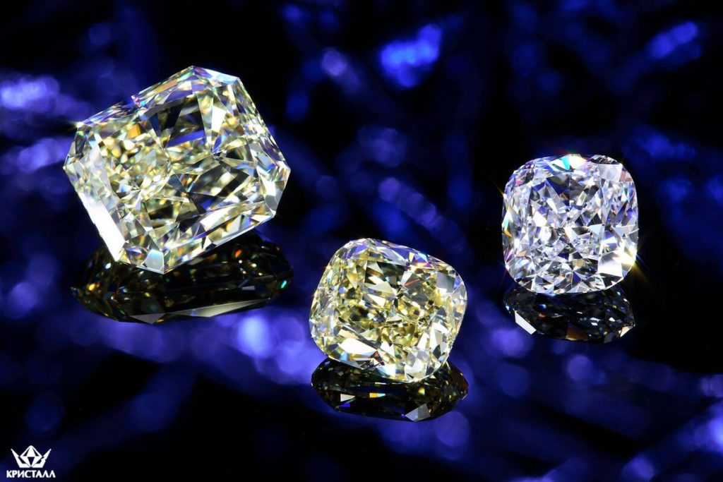 Фантазийные бриллианты